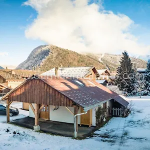 Le D'auguste 2 à 12 Personnes Chalet Morzine